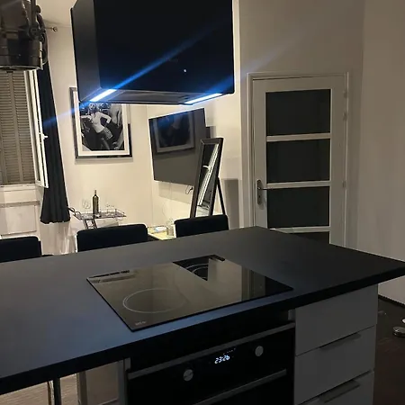 Apartament Moderne Et Chaleureux A 2 Minutes Du Palais Cannes
