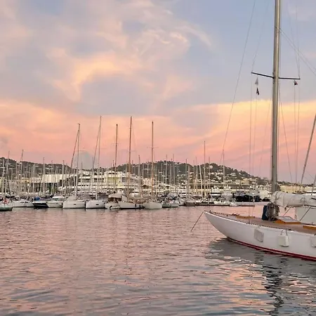 Moderne Et Chaleureux A 2 Minutes Du Palais *