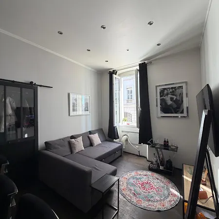 Apartament Moderne Et Chaleureux A 2 Minutes Du Palais *