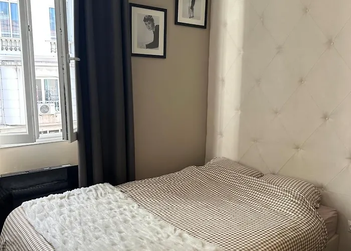 Apartament Moderne Et Chaleureux A 2 Minutes Du Palais Cannes