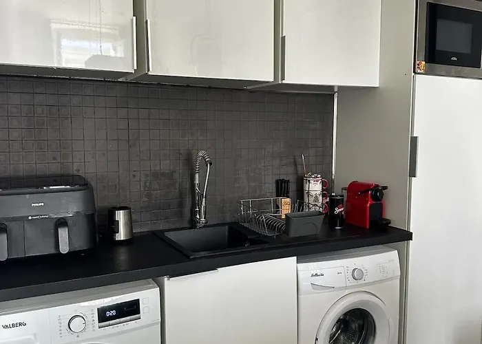 Apartament Moderne Et Chaleureux A 2 Minutes Du Palais Cannes